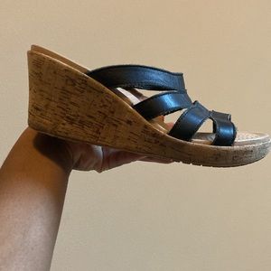 3” Croc wedge sandals, size 7W